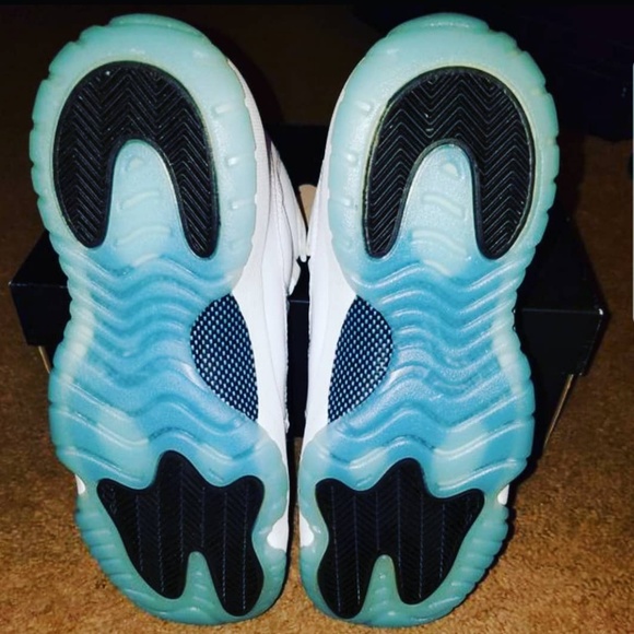 Retro 11s - Picture 2 of 2